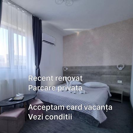 Hotel Miniom コンスタンツァ エクステリア 写真