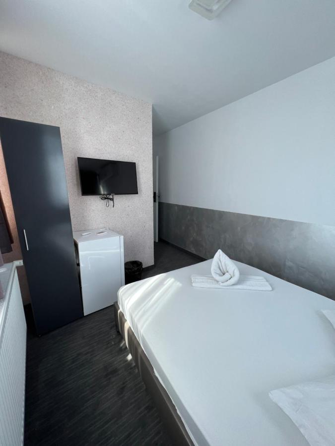 Hotel Miniom コンスタンツァ エクステリア 写真